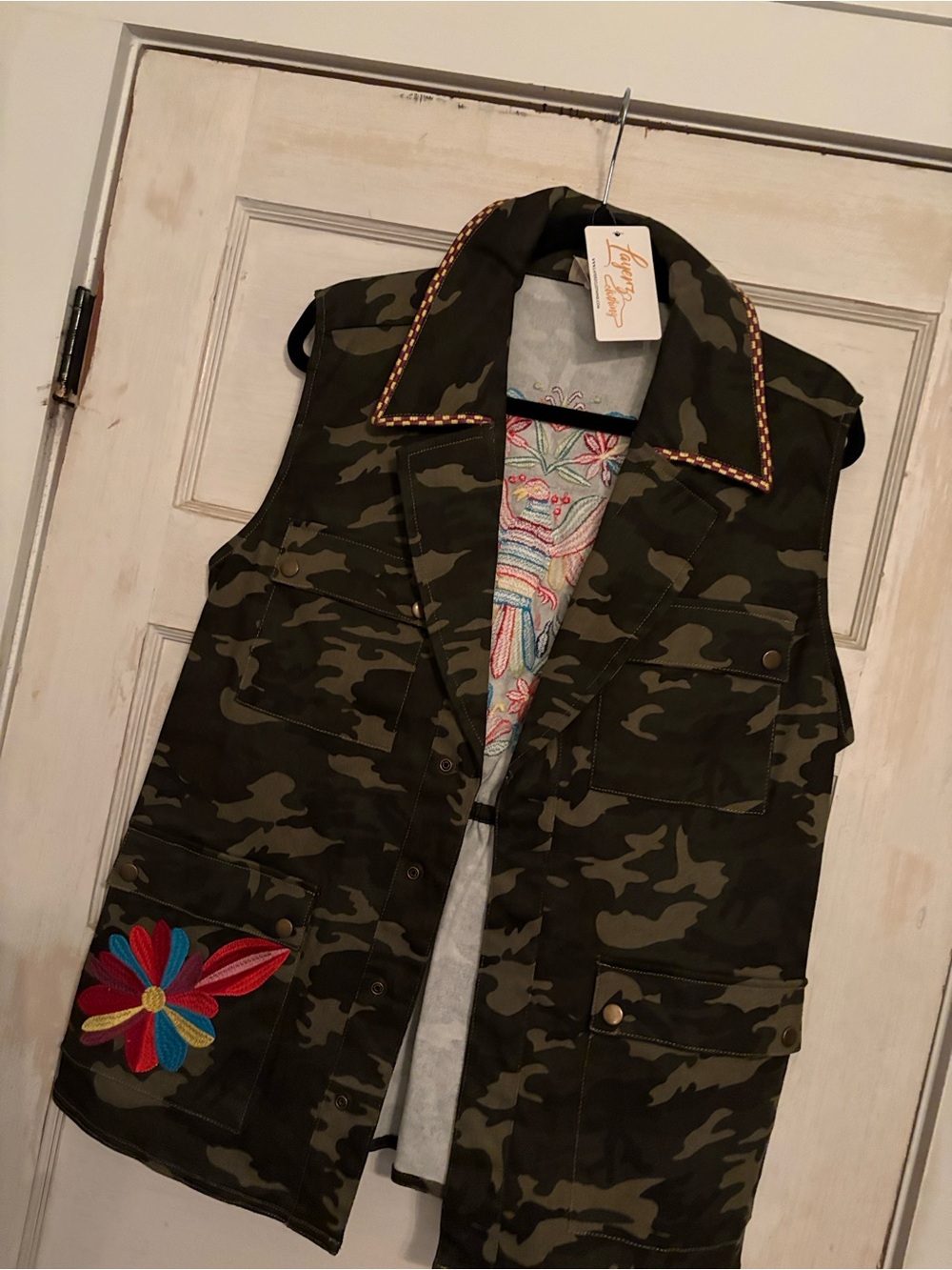 Beautiful Camo Vest with Detailed Bird Design. This is NEW!!!!